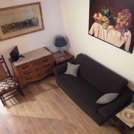 Graziella 27 Apartment Naples Luaran gambar