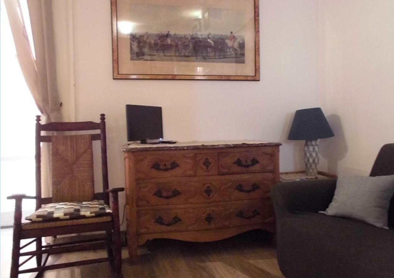 Graziella 27 Apartment Naples Luaran gambar